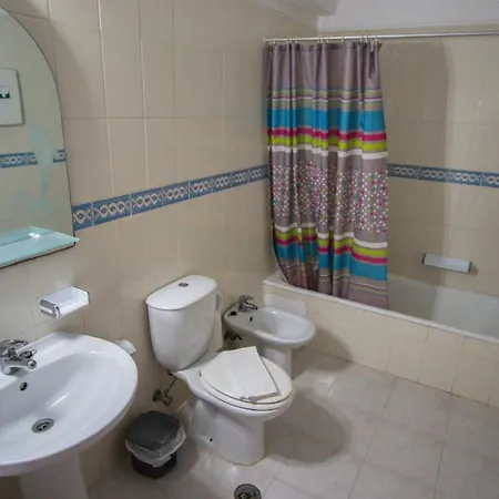 Colmeia- Local 3* Armação de Pêra