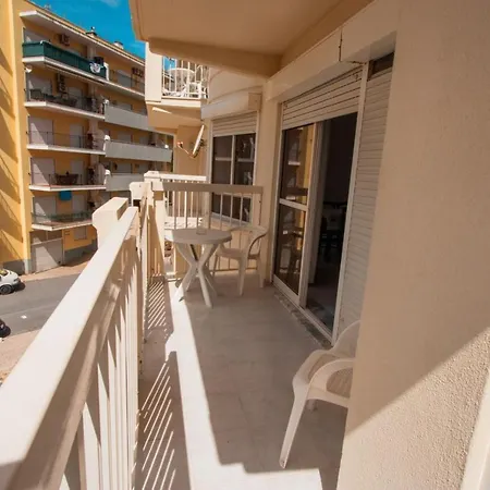 Colmeia- Local Guest house