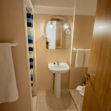 Colmeia- Local Vendégház Armação de Pêra