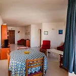 Colmeia- Local Maison d'hôtes Armação de Pêra